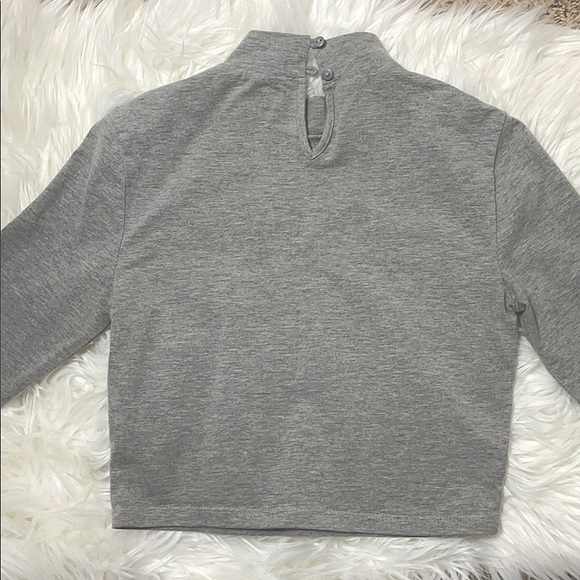 Turtle neck crop top - Picture 2 of 2
